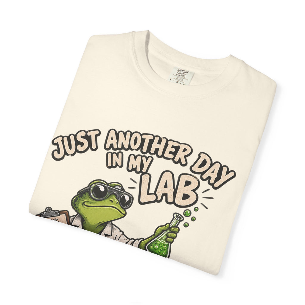 Just Another Day in My Lab Frog T-Shirt — Cute Scientist Amphibian Tee for Lab Lovers