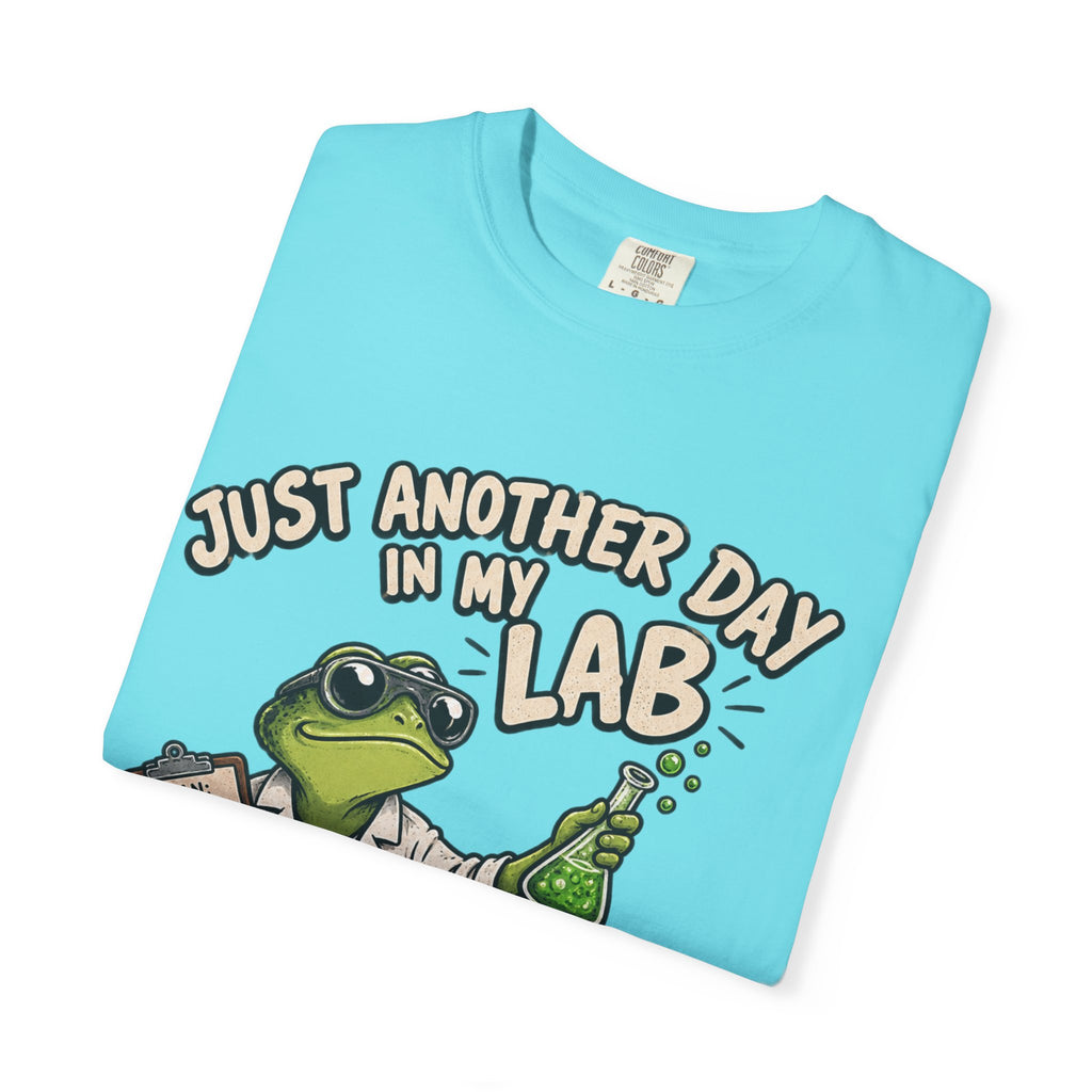Just Another Day in My Lab Frog T-Shirt — Cute Scientist Amphibian Tee for Lab Lovers